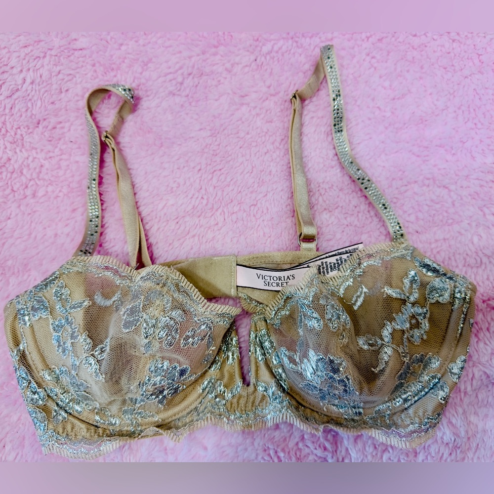 Victoria's Secret Dream Angels Push-Up Without Padding Gold Bra Silver Lace 32B‎